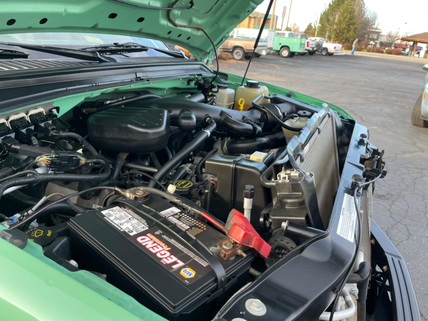 2008 Forest Service Green /Grey Ford F-350 SD XL 4WD (1FTWF31Y68E) with an 6.8L V10 SOHC 30V engine, 6-Speed Manual transmission, located at 813 E Fairview Ave, Meridian , ID, 83642, (208) 336-8230, 43.618851, -116.384010 - Photo#16